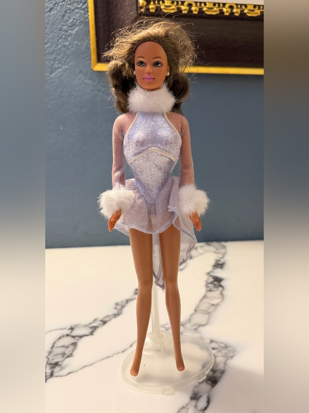 2000 Mattel Barbie Star Skater Teresa Doll Lilac Sparkle Faux Fur Outfit